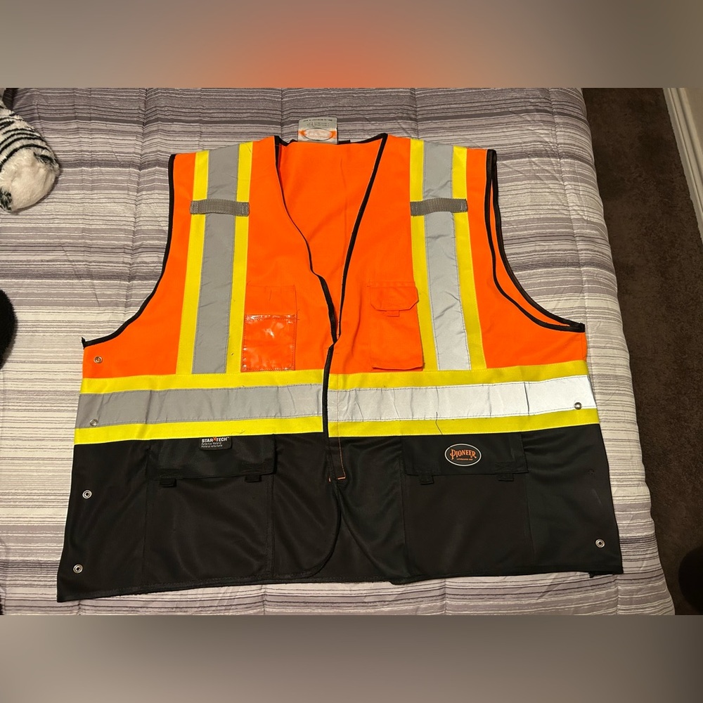 Pioneer 4XL-5XL Men’s Safety Vest